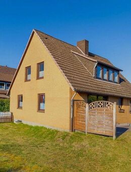 Viel Raum zum Leben - modernisiertes Haus auf großem Grundstück - Himbergen