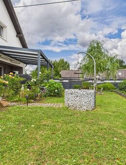 Einfamilienhaus mit kleinem Außenpool in ruhigerer Lage. - Bettingen