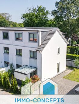 Neuwertige Doppelhaushälfte mit Wärmepumpe & Südwest-Terrasse - Einziehen & Wohlfühlen! - Quickborn (Landkreis Pinneberg)