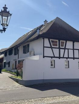 Historisches Wohnhaus mit kleinem Bistro - Weil (Rhein)