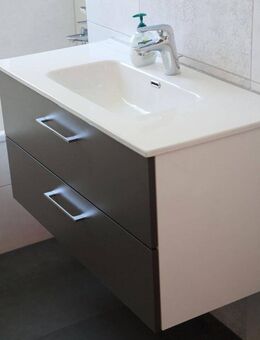 Top 4-Zimmer-Wohnung in Unterhaching - komplett saniert & familienfreundlich - Neubau im Altbau - Unterhaching