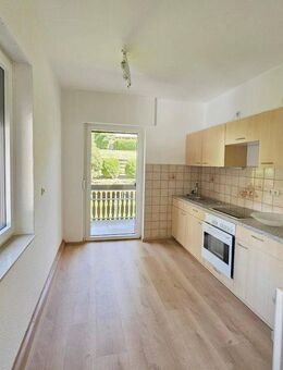 *** Frisch renovierte 2-Zimmer-Wohnung mit Balkon *** - Lüdenscheid