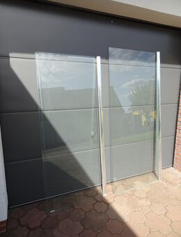 2 Stück Glasscheiben, Sicherheitsglas von Duschabtrennung - Großenlüder