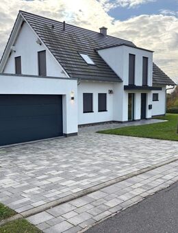 Traumvilla vor Störtebeker-Kulisse in Ralswiek auf Rügen - Ralswiek