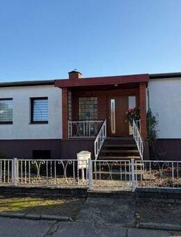 Voll unterkellertes Einfamilienhaus mit Nebengelass in Tribsees zu verkaufen - Tribsees