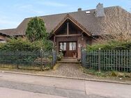 LEBEN WO ANDERE URLAUB MACHEN - Einfamilienhaus mit riesigem Gartengrundstück und Einliegerwohnung - Feusdorf