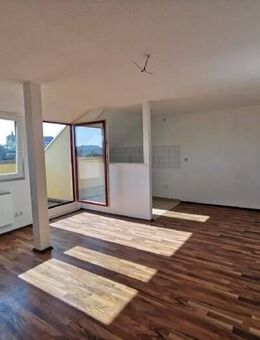 gemütliche 4-Raum-Wohnung mit Balkon - Meißen
