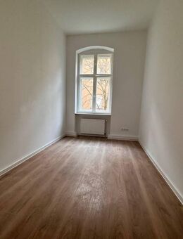 Moabit: Kaiserin-Augusta-Alle: ERSTBEZUG: 2-Zi-AB-Whg, HH 2. OG, ca 53 m² per SOFORT zu VERKAUFEN - Berlin