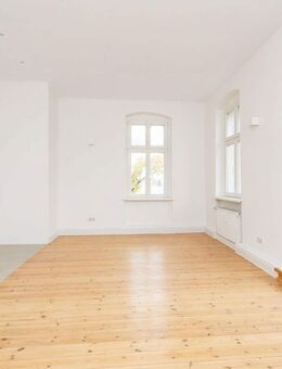 Sofort Bezugsfrei - 3-Zimmer-Albauwohnung mit Balkon - Provisionsfrei und frisch saniert - Berlin