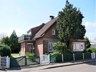 Stilvolles Zweifamilienhaus mit schönem Gartengrundstück - Meldorf