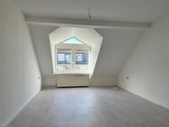 Helle 2-Zimmer-Dachgeschosswohnung in zentraler Lage der Schweriner westlichen Paulsstadt - Schwerin