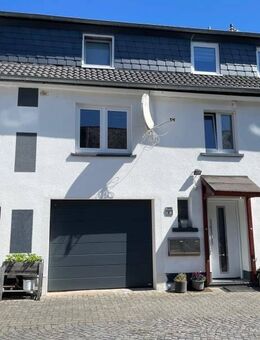 Sanierte 4-Zimmerwohnung in ruhiger Lage von Winnen - Winnen