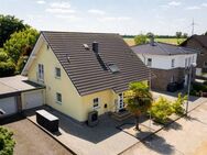 Lichtdurchflutetes modernes Ein- oder Zweifamilienhaus mit traumhafter Gartenanlage in Euskirchen - Euskirchen