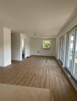 Erstbezug: 4-Zimmer Wohnung mit riesigem Balkon...! - Sulzbach (Main)