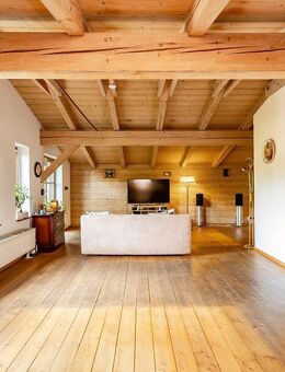 Einfamilienhaus mit großen Nebengebäude am Briesetal - Hohen Neuendorf