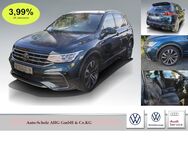 VW Tiguan, 2.0 TDI R-LINE, Jahr 2024 - Bayreuth