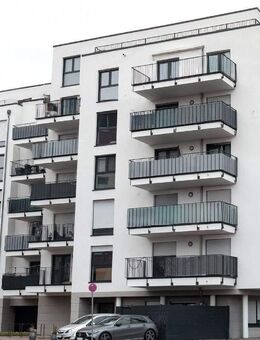 Luxuriöse 3-Zimmer Wohnung im Mehrfamilienhaus in Innenstadtlage - Solingen (Klingenstadt)