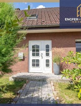 Charmantes Einfamilienhaus auf großem Grundstück am Feldrand mit PV-Anlage! - Krakow (See)