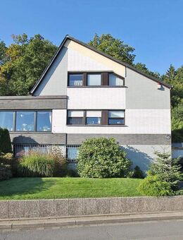 Solides Zweifamilienhaus mit über 210 m² Wohnfläche und Teilkeller in Familienlage von Wetter-Wengern - Wetter (Ruhr)