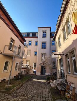 Im Herzen der Neustadt I Bad mit Wanne Großzügige Küche mit neuer Einbauküche - Dresden