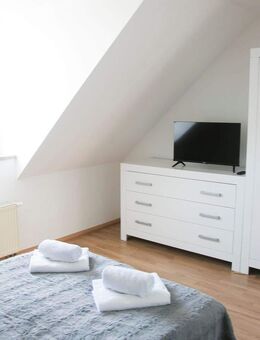 Möblierte Wohnung mit Balkon und Tiefgarage - Magdeburg