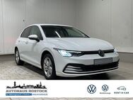 VW Golf, 2.0 TDI VIII Life, Jahr 2020 - Rostock