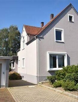 Charmantes Ein- bis Zweifamilienhaus in BI-Jöllenbeck - Bielefeld