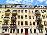 Anleger! Top aufgestellt: 3 Zimmer, Aufzug, Balkon, Fernwärme, solides Denkmalobjekt! - Dresden