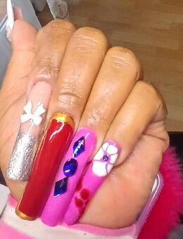 Mobile Manikurie, Pediküre, Acrylnägel - München