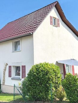 Frei ab dem 01.01.2026 - Ehem. gemütliches Bauernhaus top renoviert mit Garage und moderner Technik - Güllesheim