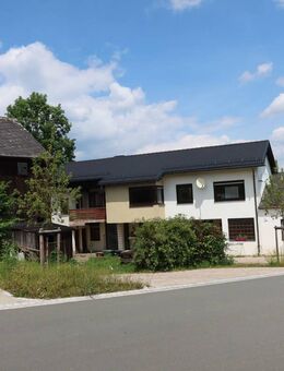 Reduziert! Mehrfamilienhaus mit 4 Wohneinheiten, davon 2 vermietet - Berg (Regierungsbezirk Oberfranken)