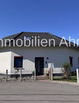 Modernes Wohnen auf einer Ebene - Bungalow mit ELW und Doppelgarage - Stetten! - Stetten (Bayern)