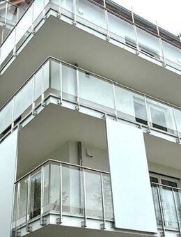 PROVISIONSFREI! SONDERPREIS! Energieeffizienter NEUBAU 2-Zimmer ETW, gr. Balkon u. Keller! Top Lage! - Waldkirchen