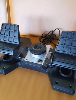Saitek Cessna Pedale Flight Simulator - Bergisch Gladbach