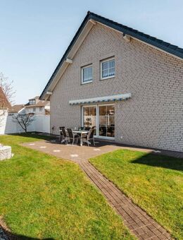 Familienfreundliches, sehr gepflegtes Einfamilienhaus in Rheindorf-Süd - Leverkusen