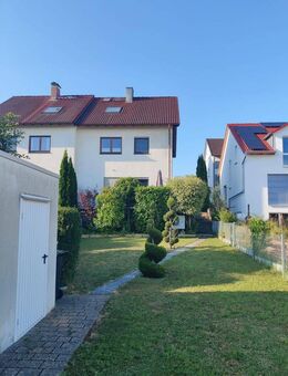 Doppelhaushälfte mit Garage und 2 Stellplätzen OHNE MAKLER - Gärtringen