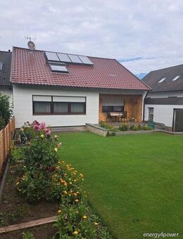 RESERVIERT -Große DHH in Oberasbach - ruh.Südlage voll unterkellert - 6 Zimmer - Grundstück - 445 m² - Oberasbach