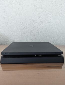 Playstation 4 Slim + 2 Controller - Nürtingen