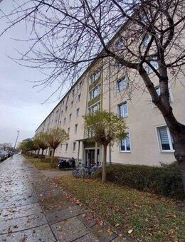 Striesen: Zweiraumwohnung mit Balkon - Dresden