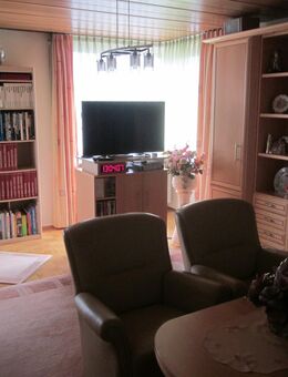 Vornholzstrasse, 94036 Passau: Ich verkaufe eine 80,97qm große Wohnung im 8. Stock (Adresse wird rechtzeitig genannt), entweder voll möbliert oder leer - Passau