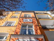 Großzügige Altbauwohnung mit Umbaupotenzial zu 5 Zimmern - Berlin