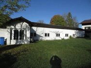 3-Familienhaus mit Lagerfläche und weiterem großem Baugrundstück in Deggendorf-Rettenbach monatliche Einnahmen 2.525,... - Deggendorf