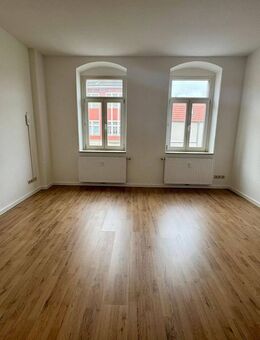 Frisch renovierte 2-Zimmer-Wohnung in zentraler Lage - Freital