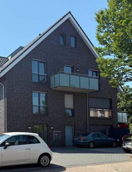 IMMOBILIEN GUMNIOR präsentiert: Moderne Dachgeschosswohnung in Rheine - Rheine