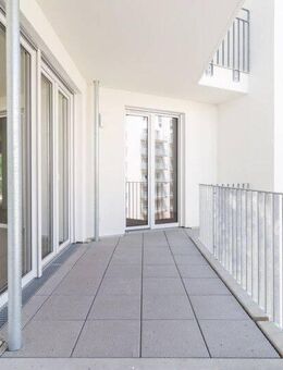 *NUR MIT WBS II / 3 Personen!* Lichtdurchflutete 3-Zi.-Etagenwohnung mit Balkon! - Frankfurt (Main)