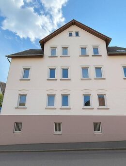 Zentrumsnahe Doppelhaushälfte mit großem Garten und Garage in Waiblingen zu verkaufen - Waiblingen