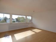 Wunderschöne 2 Zimmerwohnung mit großem Balkon, neue EBK und TG-Platz - Bad Homburg (Höhe)