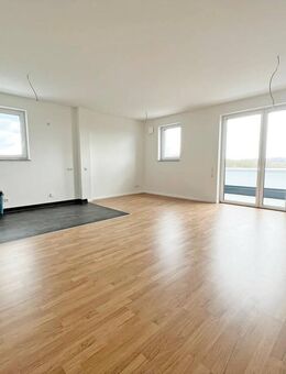 SOFORT-BEZUGSFERTIG: TRAUMHAFTES PENTHOUSE MIT "RUNDUM"-TERRASSE UND WEITBLICK! 3 Zimmer - Dornburg