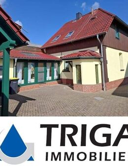 Wohlfühlhaus mit PV-Anlage, Wärmepumpe, herrlichem Grundstück, Pool, Carport und Garage! - Bleicherode