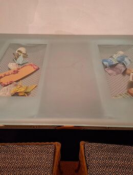 schöner Glastisch - Aachen